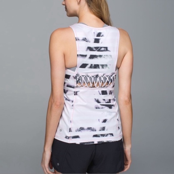 Lululemon SET Run Speed Shorts Sweaty Or Not Tank Size 10 Sunset Blush Quartz - Picture 3 of 16